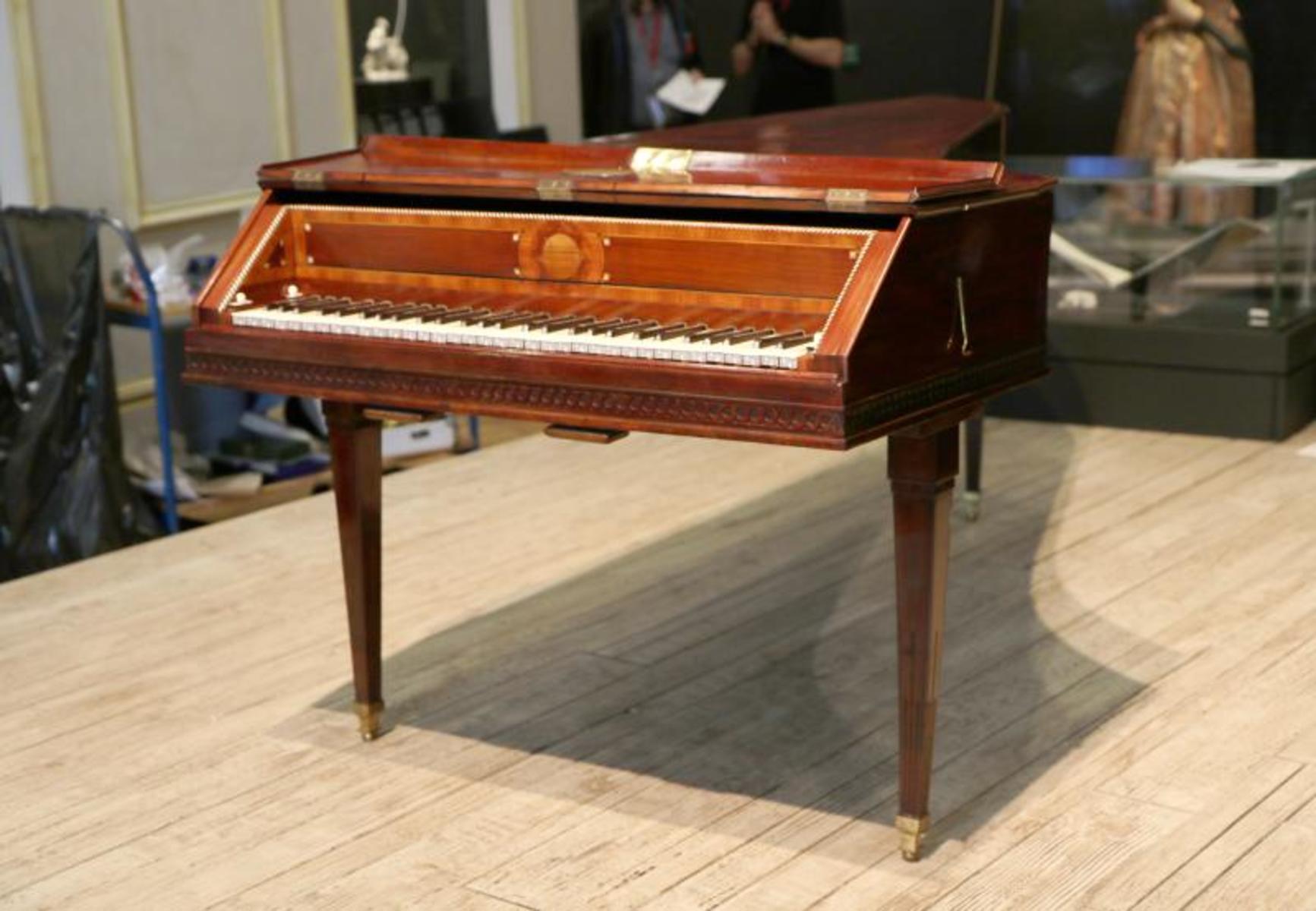 the-v-a-museum-exhibits-one-of-the-national-museum-s-top-items-mozart